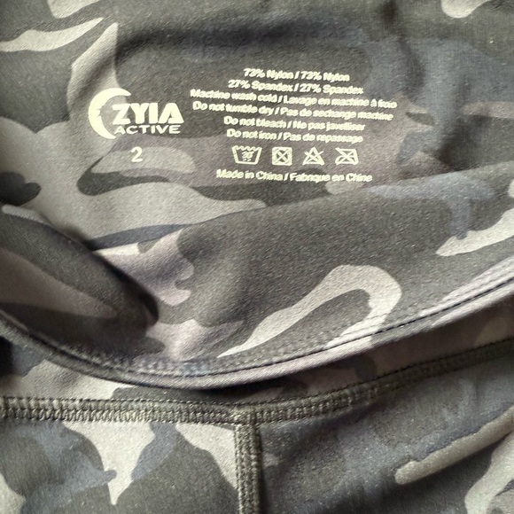 Zyia Active Black Camouflage Leggings-Size2 - Picture 8 of 8